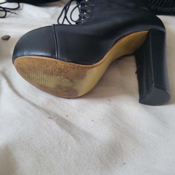 Black faux leather platform booties - Picture 6 of 6